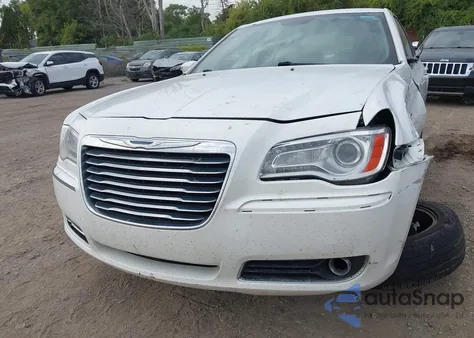 2013 Chrysler 300 Motown z USA, uszkodzony, nr VIN 2C3CCARG0DH520442